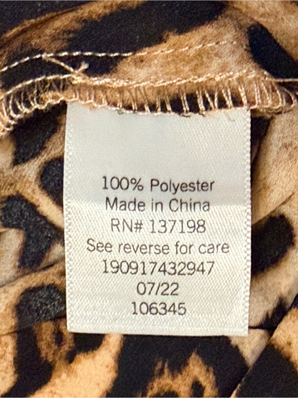 Intempo leopard print long sleeve pullover cropped top, sz M - Picture 6 of 10